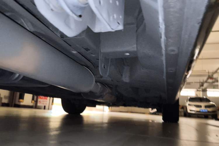 Used Buick GL8 2014 2.4L CT Luxury Business Comfort Edition Chassis Rear Right