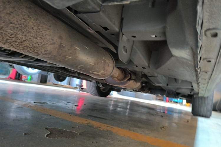 Used Buick GL8 2014 2.4L CT Luxury Business Comfort Edition Chassis Rear Right