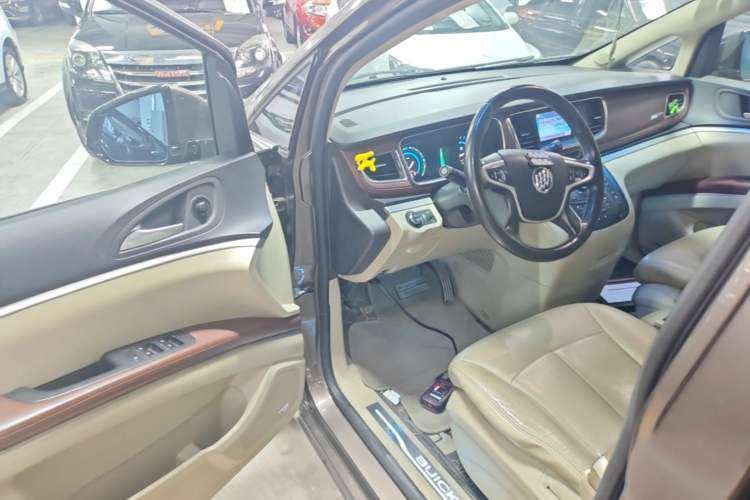 Used Buick GL8 2014 3.0L XT Luxury Business Flagship Edition Driver Seat