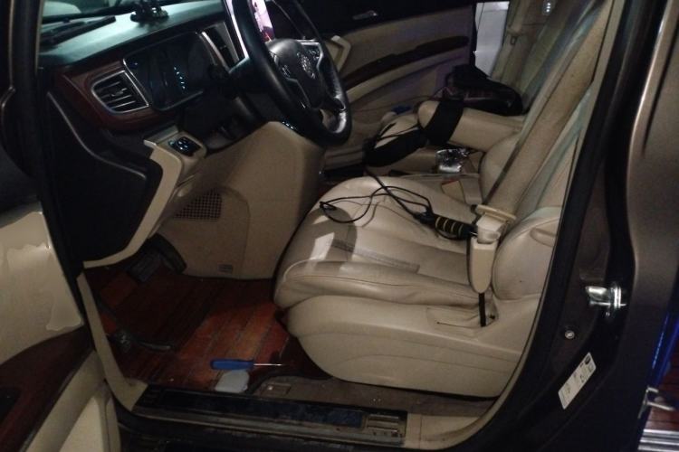 Used Buick GL8 2014 2.4L LT Luxury Business Executive Edition Driver Seat