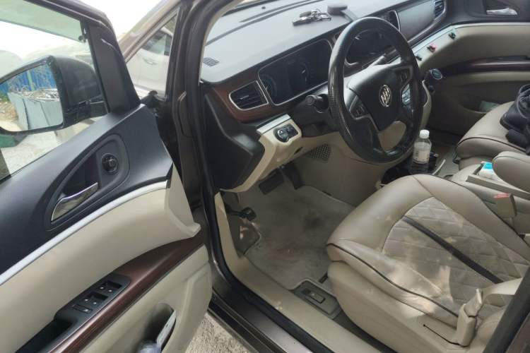 Used Buick GL8 2014 2.4L CT Luxury Business Comfort Edition Driver Seat