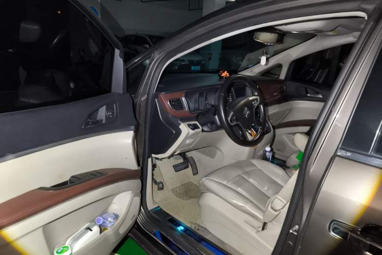 Used Buick GL8 2014 3.0L XT Luxury Business Flagship Edition Driver Seat