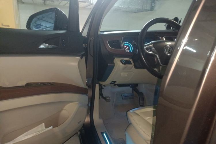 Used Buick GL8 2014 3.0L XT Luxury Business Flagship Edition Driver Seat