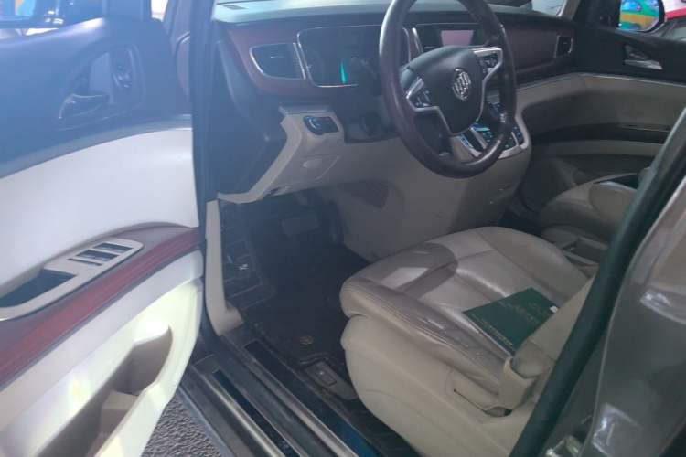 Used Buick GL8 2014 3.0L GT Luxury Business Haoya Edition Driver Seat