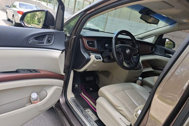 Used Buick GL8 2014 2.4L LT Luxury Business Executive Edition Driver Seat