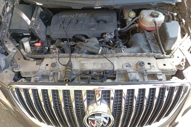 Used Buick GL8 2014 2.4L LT Luxury Business Executive Edition Engine Bay