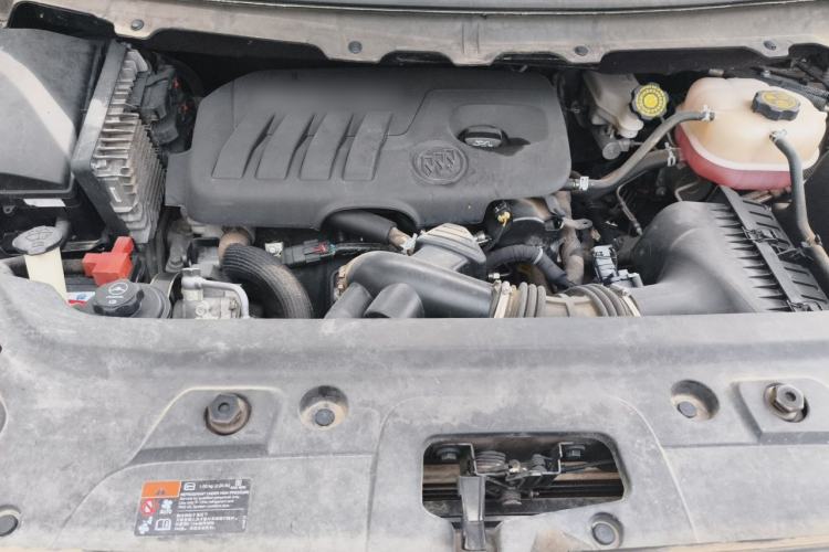 Used Buick GL8 2014 2.4L LT Luxury Business Executive Edition Engine Bay