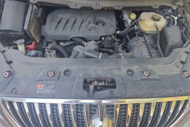 Used Buick GL8 2014 2.4L LT Luxury Business Executive Edition Engine Bay