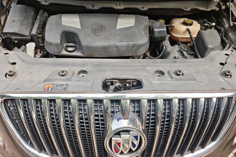 Used Buick GL8 2014 3.0L GT Luxury Business Haoya Edition Engine Bay