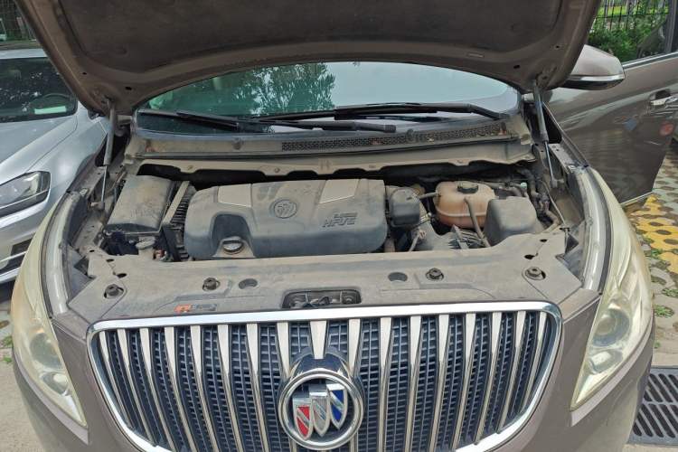 Used Buick GL8 2014 3.0L XT Luxury Business Flagship Edition Engine Bay