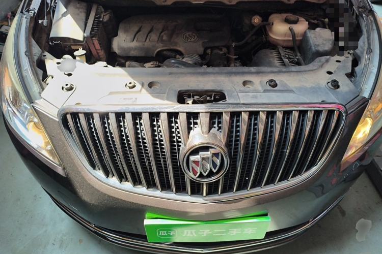 Used Buick GL8 2014 2.4L CT Luxury Business Comfort Edition Engine Bay