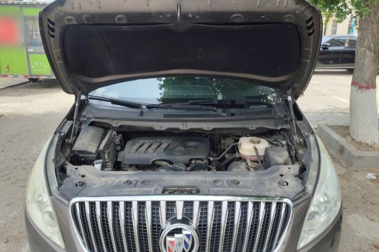 Used Buick GL8 2014 2.4L CT Luxury Business Comfort Edition Engine Bay