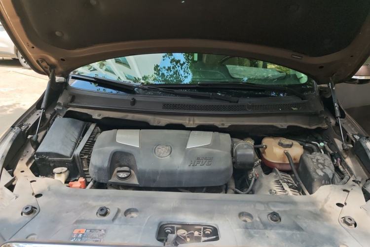 Used Buick GL8 2014 3.0L GT Luxury Business Haoya Edition Engine Bay