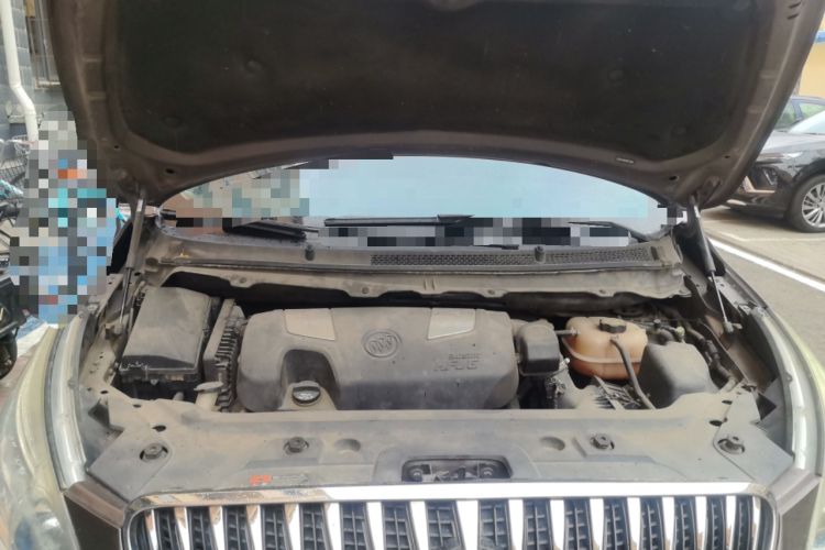 Used Buick GL8 2014 3.0L GT Luxury Business Haoya Edition Engine Bay