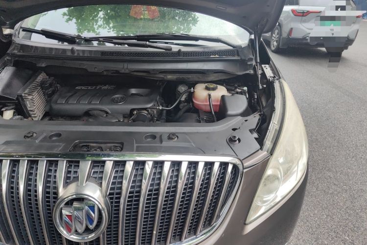 Used Buick GL8 2014 2.4L CT Luxury Business Comfort Edition Engine Bay Left