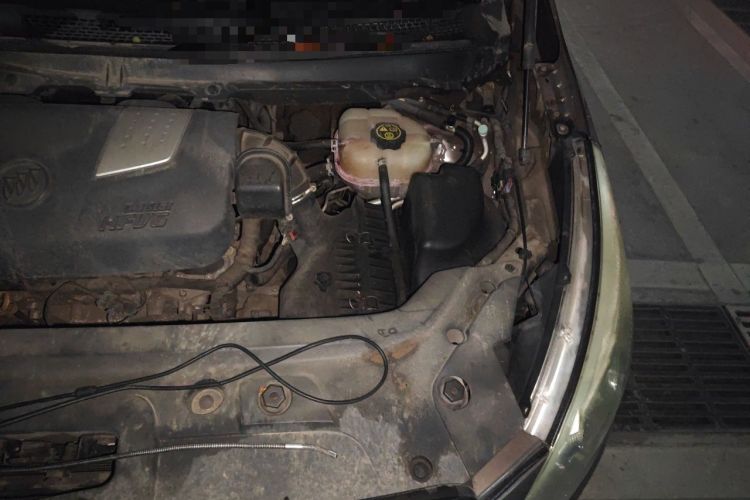 Used Buick GL8 2014 3.0L XT Luxury Business Flagship Edition Engine Bay Left