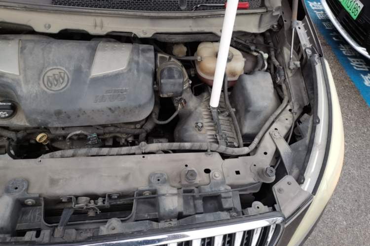 Used Buick GL8 2014 3.0L GT Luxury Business Haoya Edition Engine Bay Left