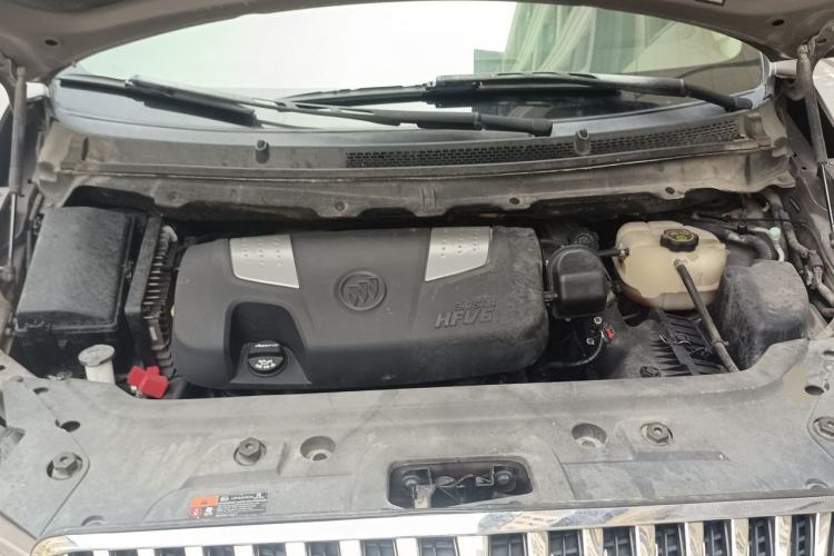 Used Buick GL8 2014 3.0L XT Luxury Business Flagship Edition Engine Bay