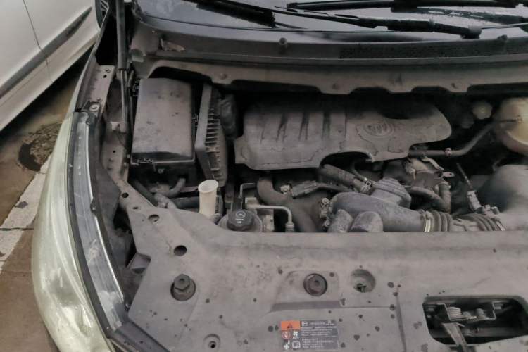 Used Buick GL8 2014 2.4L CT Luxury Business Comfort Edition Engine Bay Right