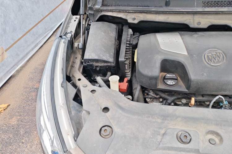 Used Buick GL8 2014 3.0L GT Luxury Business Haoya Edition Engine Bay Right