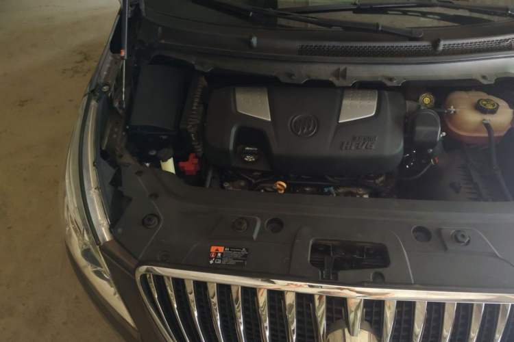 Used Buick GL8 2014 3.0L GT Luxury Business Haoya Edition Engine Bay Right