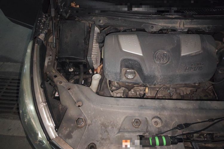 Used Buick GL8 2014 3.0L XT Luxury Business Flagship Edition Engine Bay Right