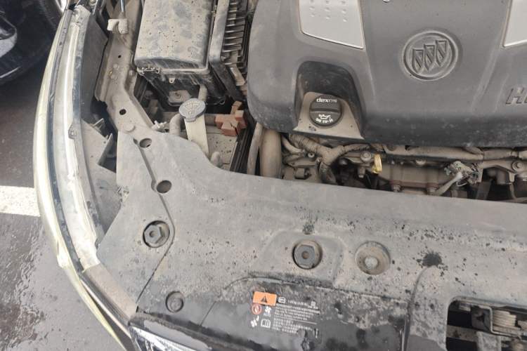 Used Buick GL8 2014 3.0L XT Luxury Business Flagship Edition Engine Bay Right