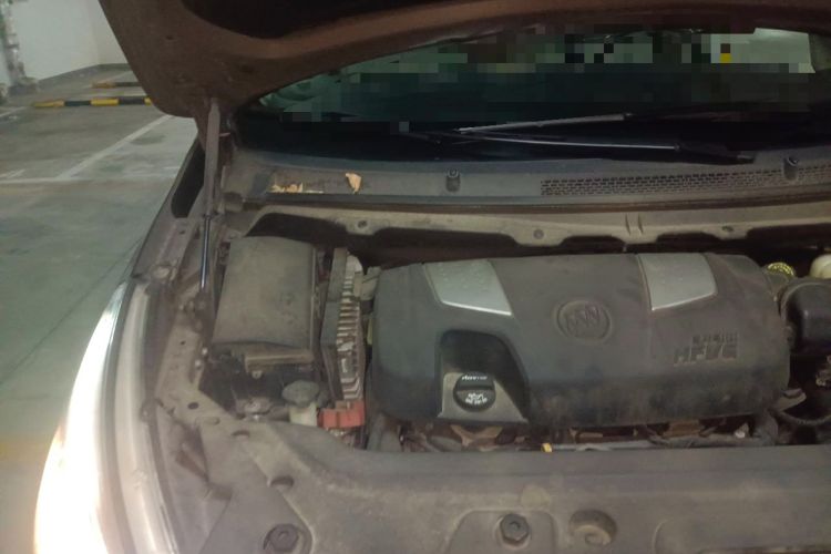Used Buick GL8 2014 3.0L XT Luxury Business Flagship Edition Engine Bay Right