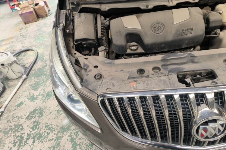 Used Buick GL8 2014 3.0L GT Luxury Business Haoya Edition Engine Bay Right
