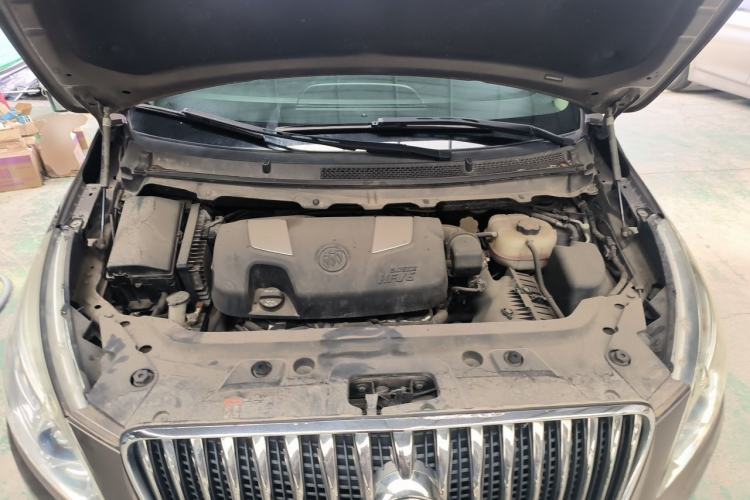 Used Buick GL8 2014 3.0L GT Luxury Business Haoya Edition Engine Bay