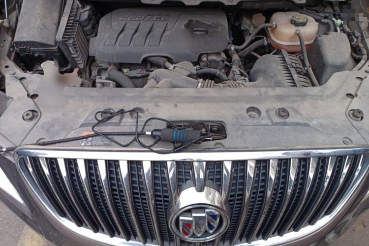 Used Buick GL8 2014 2.4L LT Luxury Business Executive Edition Engine Bay