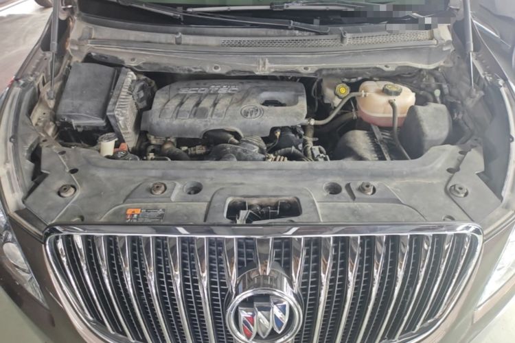 Used Buick GL8 2014 2.4L CT Luxury Business Comfort Edition Engine Bay