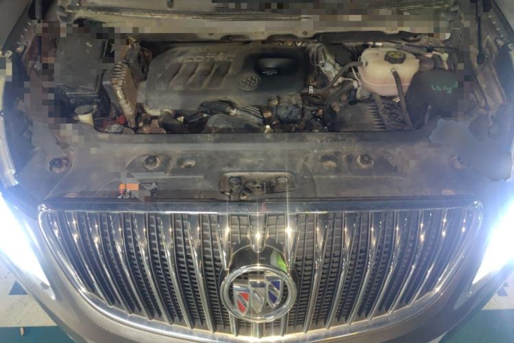 Used Buick GL8 2014 2.4L LT Luxury Business Executive Edition Engine Bay