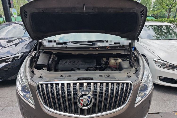 Used Buick GL8 2014 2.4L LT Luxury Business Executive Edition Engine Bay