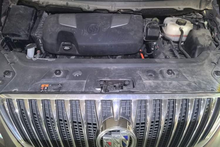 Used Buick GL8 2014 3.0L GT Luxury Business Haoya Edition Engine Bay