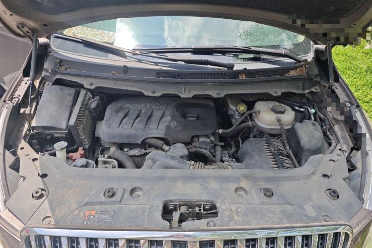 Used Buick GL8 2014 2.4L LT Luxury Business Executive Edition Engine Bay