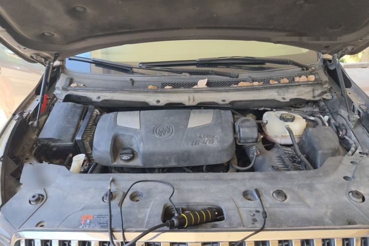 Used Buick GL8 2014 3.0L GT Luxury Business Haoya Edition Engine Bay