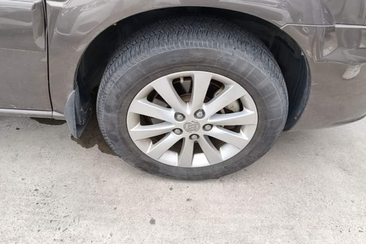 Used Buick GL8 2014 2.4L Classic Edition Exterior 7