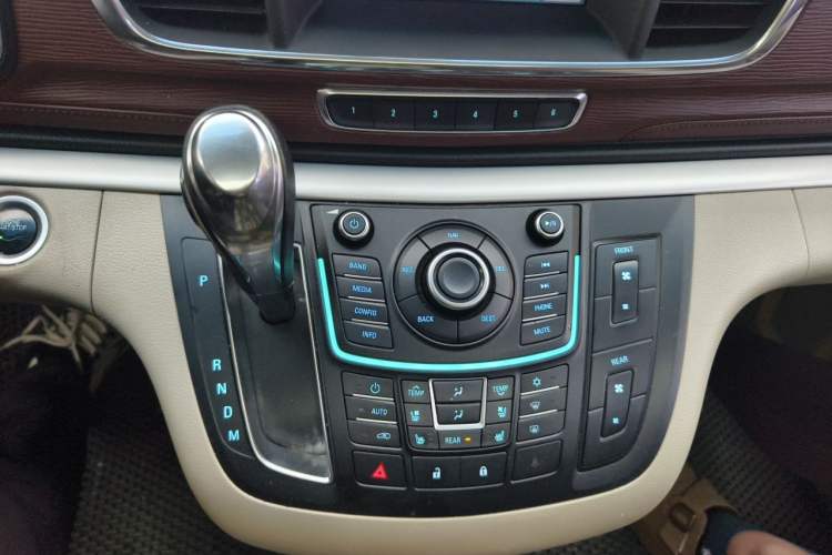 Used Buick GL8 2014 3.0L XT Luxury Business Flagship Edition Gear Lever