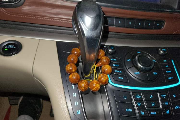 Used Buick GL8 2014 3.0L GT Luxury Business Haoya Edition Gear Lever