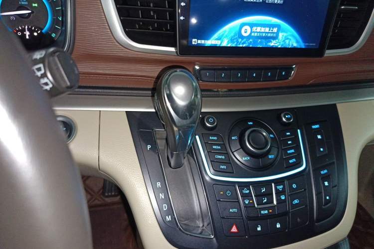 Used Buick GL8 2014 2.4L LT Luxury Business Executive Edition Gear Lever