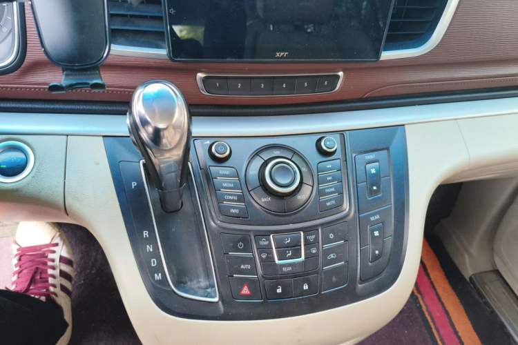 Used Buick GL8 2014 2.4L LT Luxury Business Executive Edition Gear Lever