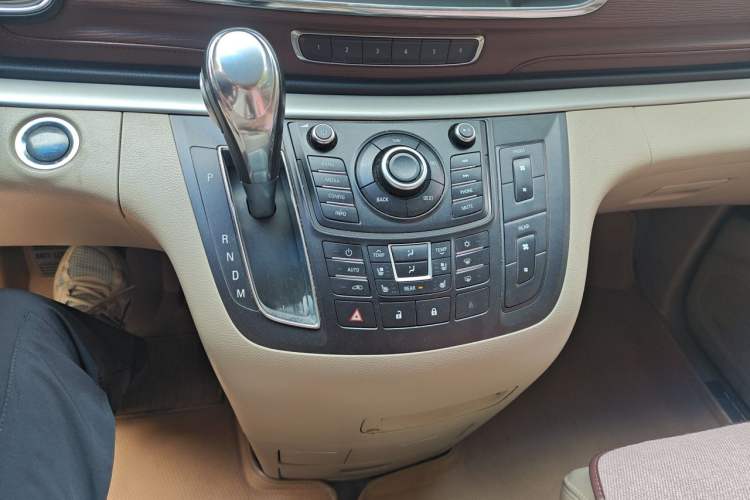 Used Buick GL8 2014 3.0L XT Luxury Business Flagship Edition Gear Lever