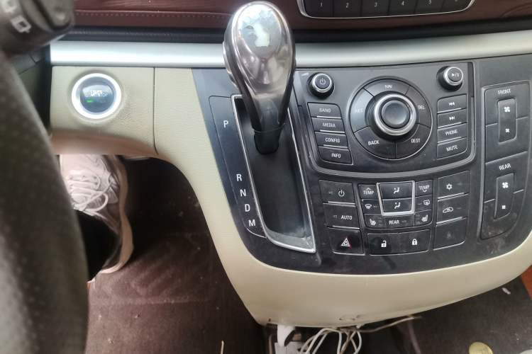 Used Buick GL8 2014 3.0L GT Luxury Business Haoya Edition Gear Lever