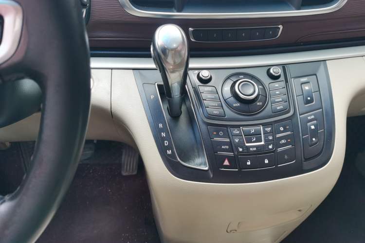 Used Buick GL8 2014 3.0L GT Luxury Business Haoya Edition Gear Lever