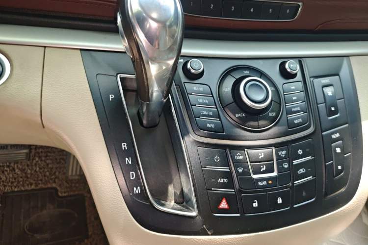 Used Buick GL8 2014 2.4L LT Luxury Business Executive Edition Gear Lever