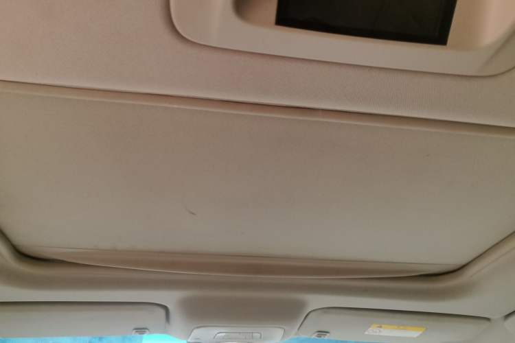 Used Buick GL8 2014 3.0L GT Luxury Business Haoya Edition Headliner