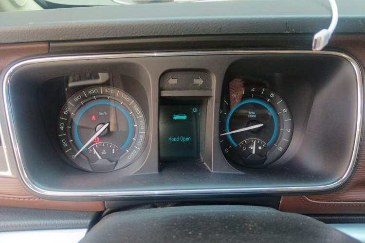 Used Buick GL8 2014 2.4L CT Luxury Business Comfort Edition Instrument Cluster