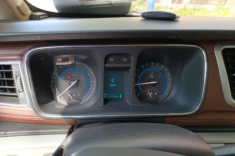 Used Buick GL8 2014 2.4L LT Luxury Business Executive Edition Instrument Cluster