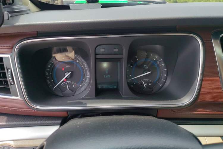 Used Buick GL8 2014 3.0L GT Luxury Business Haoya Edition Instrument Cluster